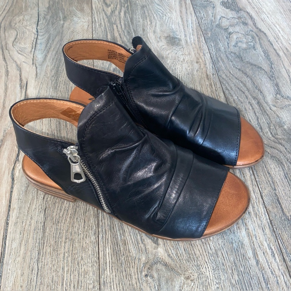 Miz Mooz Black and Tan Sandals with Zipper